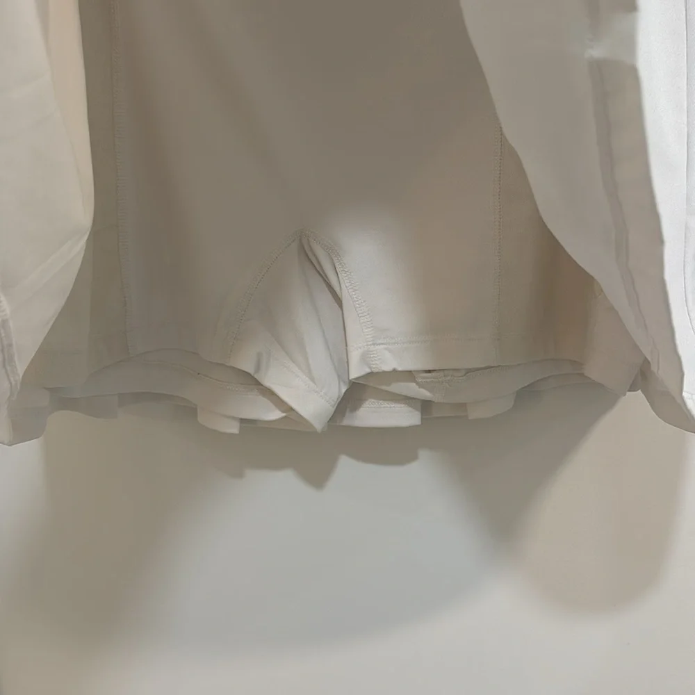 Large Tail white tennis skirt - Picture 3 of 6